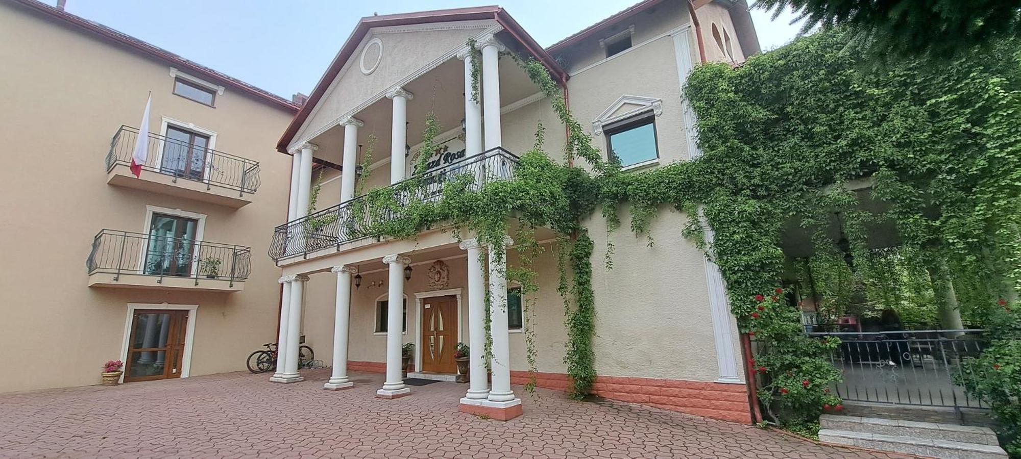 Hotel Rezydencja Rosa Przemysl Exterior photo